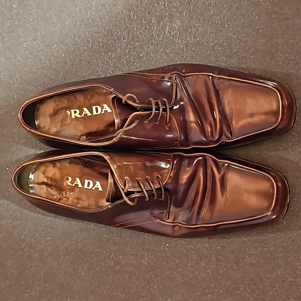 Prada men's laced oxford size 7